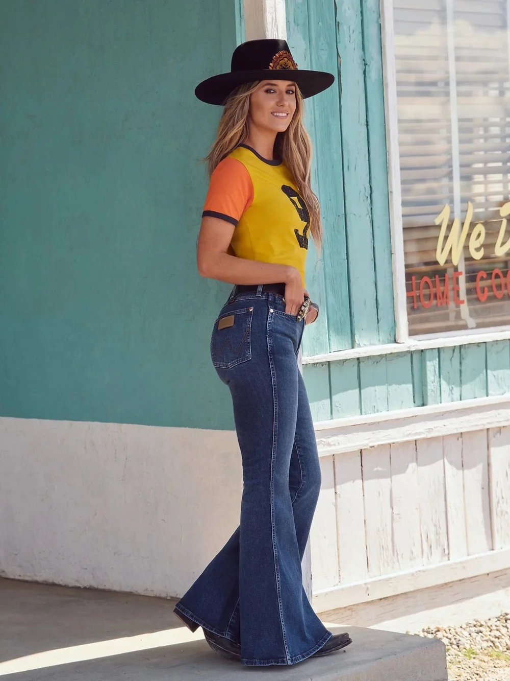 Lainey Wilson Wrangler Jeans